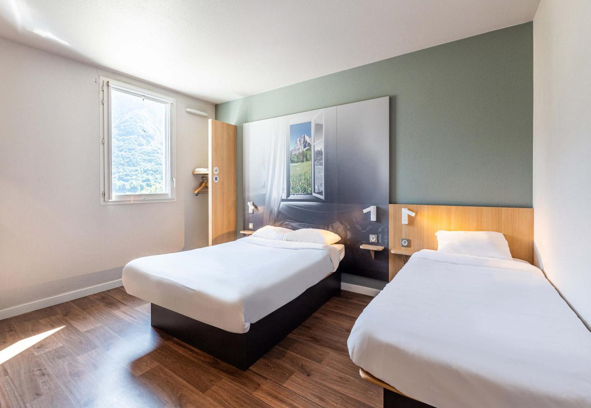 Sainte-Marie-de-Cuines B&B Hotel Saint Jean De Maurienne מראה חיצוני תמונה